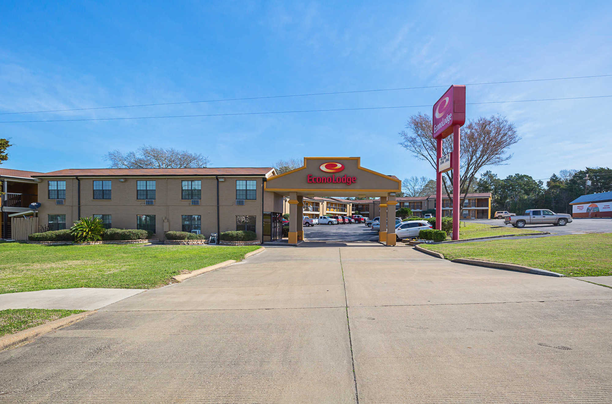 Econo Lodge Huntsville- University Area Екстериор снимка