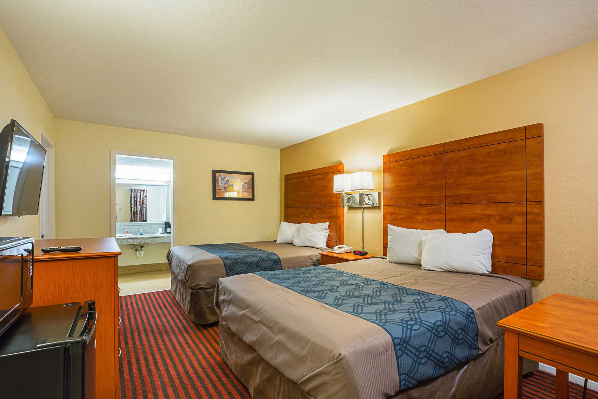 Econo Lodge Huntsville- University Area Стая снимка